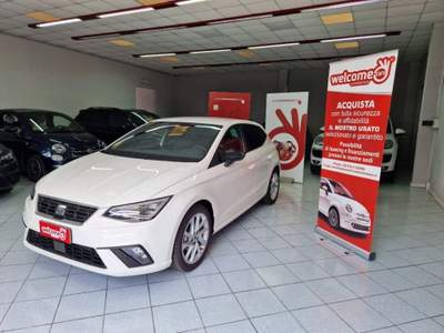 Seat Ibiza 1.0 ecotsi FR 95cv Bianco usata Sassari