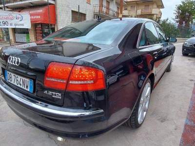 Audi A8  Nero usata Fondi