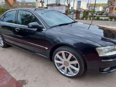 Audi A8  Nero usata Fondi