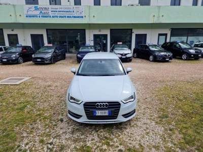Audi A3 1.6 TDI Attraction Bianco usata Pesaro