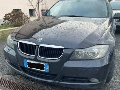 BMW Serie 3 320d  usata Riccò del Golfo di Spezia