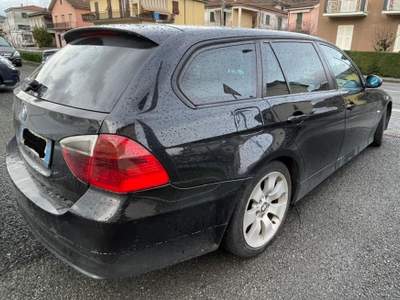 BMW Serie 3 320d  usata Riccò del Golfo di Spezia