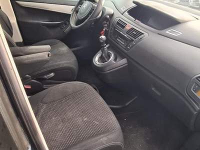Citroen C4 Picasso 1.6 e-HDi 110 FAP CMP6 Business usata San Pietro Infine
