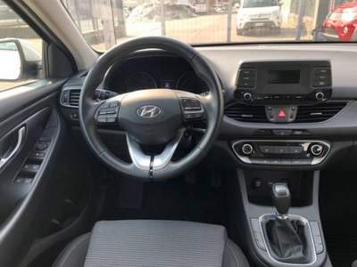 Hyundai i30 1.5 5 porte Classic Plus Bianco usata Castelnuovo Rangone Hyundai i30 1.5 5 porte Classic Plus Bianco usata Castelnuovo Rangone