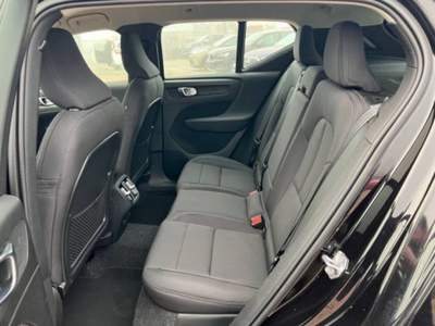 Volvo XC40 B4 AWD Geartronic Momentum Pro Nero usata Castelnuovo Rangone