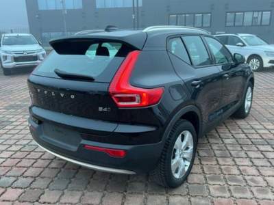 Volvo XC40 B4 AWD Geartronic Momentum Pro Nero usata Castelnuovo Rangone
