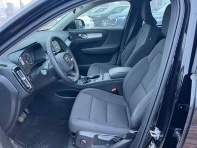Volvo XC40 B4 AWD Geartronic Momentum Pro Nero usata Castelnuovo Rangone