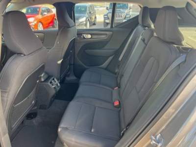 Volvo XC40 B4 AWD Geartronic Momentum Pro Grigio usata Castelnuovo Rangone
