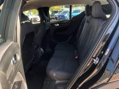 Volvo XC40 B4 AWD Geartronic Momentum Pro Nero usata Castelnuovo Rangone
