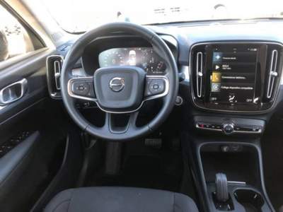 Volvo XC40 B4 AWD Geartronic Momentum Pro Nero usata Castelnuovo Rangone