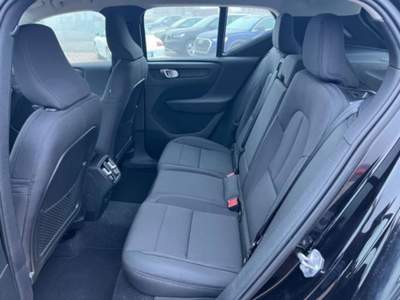Volvo XC40 B4 AWD Geartronic Momentum Pro Nero usata Castelnuovo Rangone