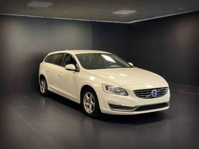 Volvo V60 D4 Geartronic Business Bianco usata Castelnuovo Rangone