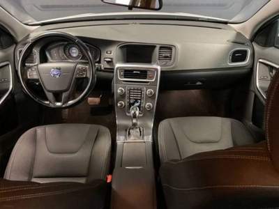 Volvo V60 D4 Geartronic Business Bianco usata Castelnuovo Rangone