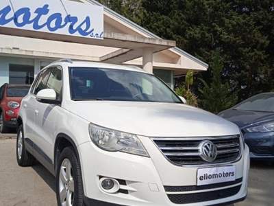 Volkswagen Tiguan  2.0 tdi Sport&Style 4motion dsg Bianco usata Modica