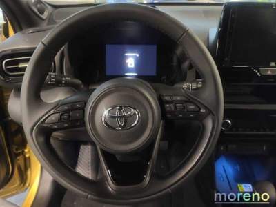 Toyota Yaris Cross Cross 1.5h Premiere 116 CV e-cvt Giallo usata Faenza