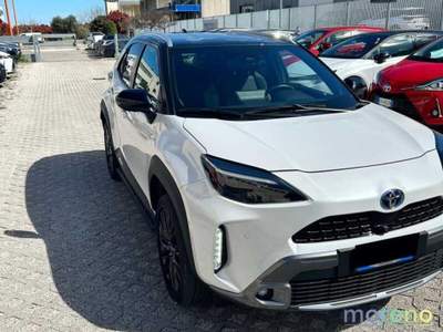 Toyota Yaris Cross 1.5h Adventure awd-i 116 CV e-cvt Bianco usata Faenza