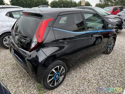 Toyota Aygo 1.0 72 CV x-trend Nero usata Faenza