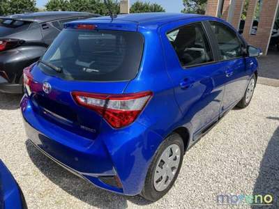 Toyota Yaris 1.5 hybrid Active Blu/Azzurro usata Faenza