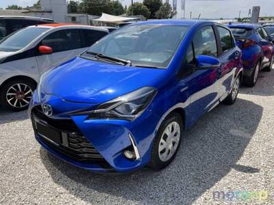 Toyota Yaris 1.5 hybrid Active Blu/Azzurro usata Faenza