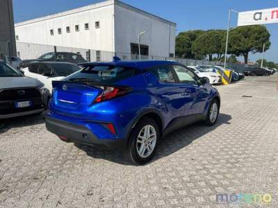 Toyota C-HR 1.8h Business e-cvt Blu/Azzurro usata Faenza