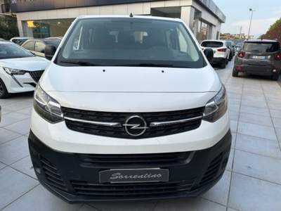 Opel Vivaro Life / Vivaro 1.5 Diesel 120CV PASSO LUNGO 9 POSTI Bianco usata Sant'Antonio Abate
