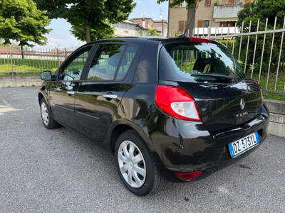 Renault Clio renault clio 1.2 5 p. GPL. adatta a neopatentati Nero usata Vignate