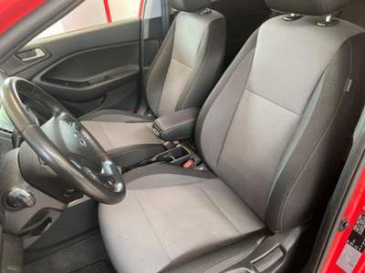 Hyundai i20 1.2 84 CV 5 porte Rosso usata Castelnuovo Rangone