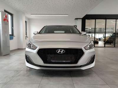 Hyundai i30 1.6 CRDi 115CV 5 porte Argento usata Castelnuovo Rangone