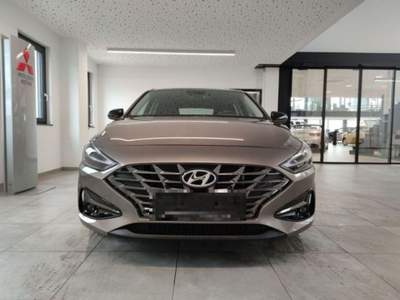 Hyundai i30 1.0 T-GDI 5 porte Select+ Bronzo usata Castelnuovo Rangone