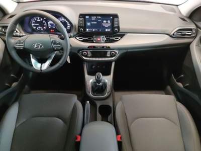 Hyundai i30 1.0 T-GDI 5 porte Select+ Rosso usata Castelnuovo Rangone Hyundai i30 1.0 T-GDI 5 porte Select+ Rosso usata Castelnuovo Rangone