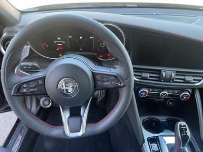 Alfa Romeo Giulia 2.2 Turbodiesel 210 CV AT8 AWD Q4 Competizione Nero usata Castelnuovo Rangone