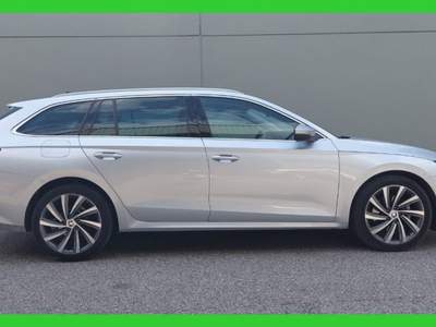 Skoda Octavia 2.0 TDI SCR 150 CV DSG Wagon Executive Argento usata Feltre