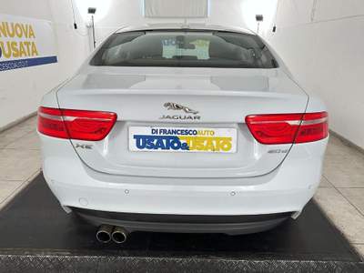 Jaguar XE 2.0d Prestige Business edition 163cv auto Bianco usata Pescara