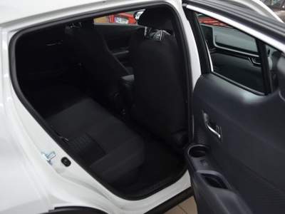 Toyota C-HR 1.8 Hybrid E-CVT Bianco usata Castelnuovo Rangone