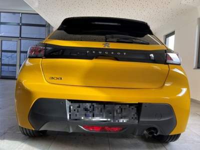 Peugeot 208 PureTech 75 Stop&Start 5 porte Active Pack Giallo usata Castelnuovo Rangone
