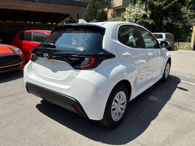 Toyota Yaris 1.5 Hybrid 5 porte Active *PREZZO PROMO* Bianco usata Cinisello Balsamo