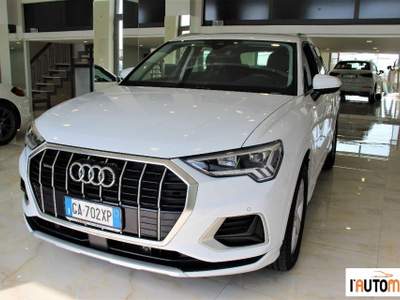 Audi Q3  40 2.0 tdi Business Advanced quattro 190cv s-tronic Bianco usata Aci Catena