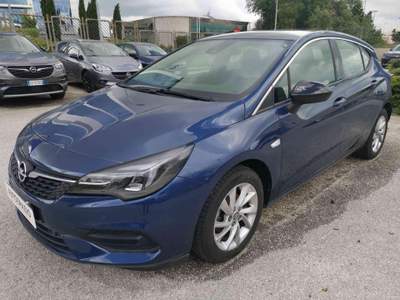Opel Astra 1.2 Turbo 110 CV S&S 5 porte Business Elegance Blu/Azzurro usata Campobasso