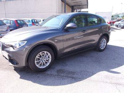 Alfa Romeo Stelvio 2.2 T.diesel 180 CV AT8 Q4 Bus. Grigio usata Terni