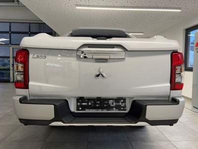 Mitsubishi L200 2.2 DI-D/D Double Cab 4x4 Bianco usata Castelnuovo Rangone