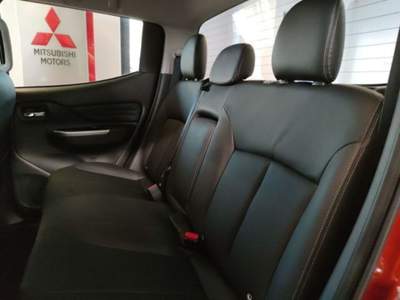 Mitsubishi L200 2.2 DI-D Arancione usata Castelnuovo Rangone