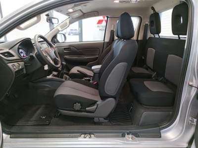 Mitsubishi L200 2.2 DI-D/ Club Cab 4WD Argento usata Castelnuovo Rangone