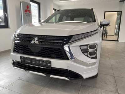 Mitsubishi Eclipse Cross 2.4 Plug-in Hybrid 4WD Top Bianco usata Castelnuovo Rangone