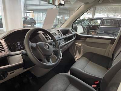 Volkswagen Caravelle 2.0 TDI 102CV PC Trendline Bianco usata Castelnuovo Rangone