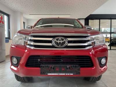 Toyota Hilux 2.4 D-4D 4WD 4 porte Double Cab Comfort Rosso usata Castelnuovo Rangone