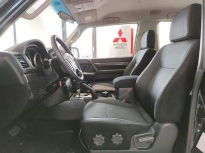 Mitsubishi Pajero 3.2 DI-D Verde usata Castelnuovo Rangone