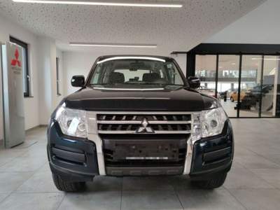 Mitsubishi Pajero 3.2 DI-D Verde usata Castelnuovo Rangone