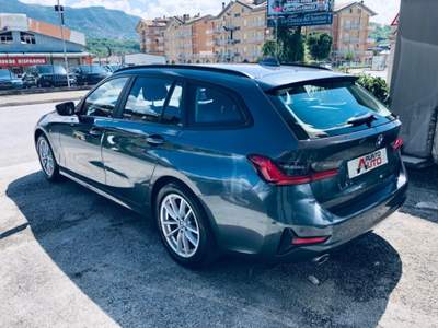 BMW Serie 3 318d d Touring 48V HYBRID LOUNGE Business Grigio usata Isernia