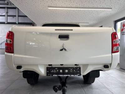Mitsubishi L200 2.4 DI-D/154CV 4X4 Bianco usata Castelnuovo Rangone