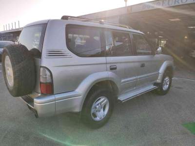 Toyota Land Cruiser 3.0 turbodiesel 5 p automatica 4x4 Grigio usata Roma